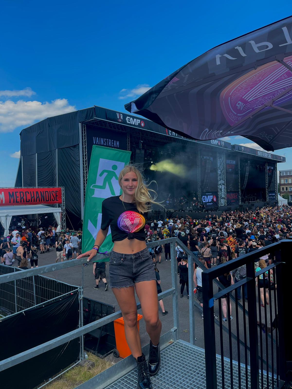 placeholder image sq